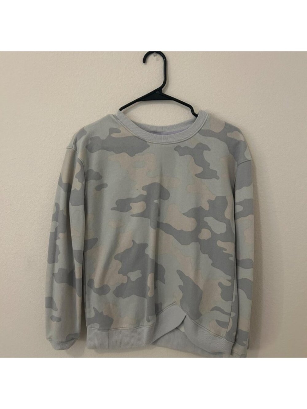 camo sweatshirt abercrombie